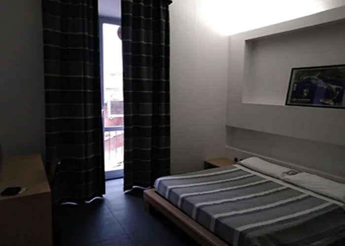 M&j Place Hostal