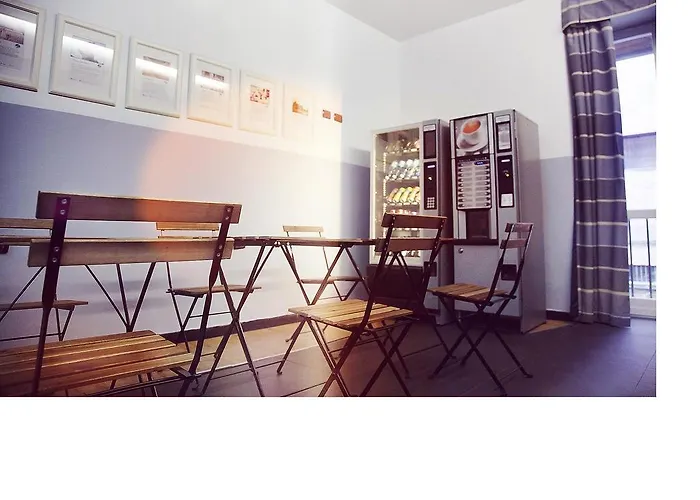 Hostal M&j Place
