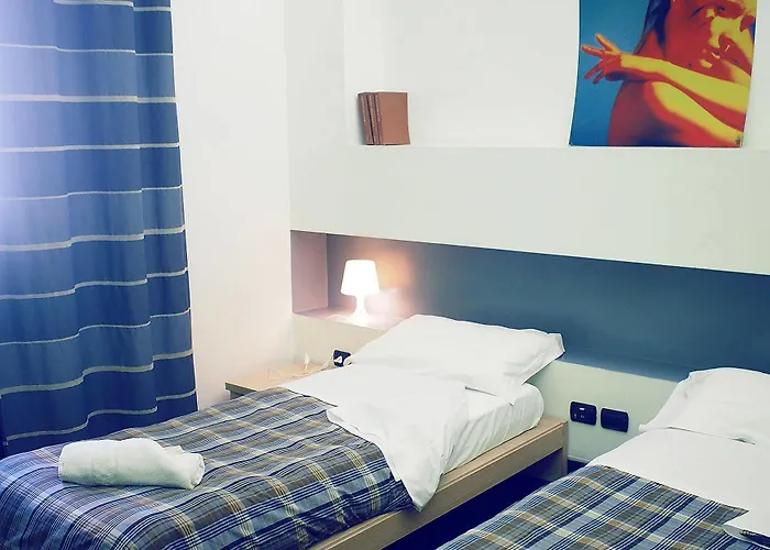 Hostal M&j Place *