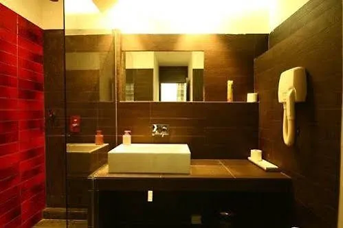 Hostal M&j Place
